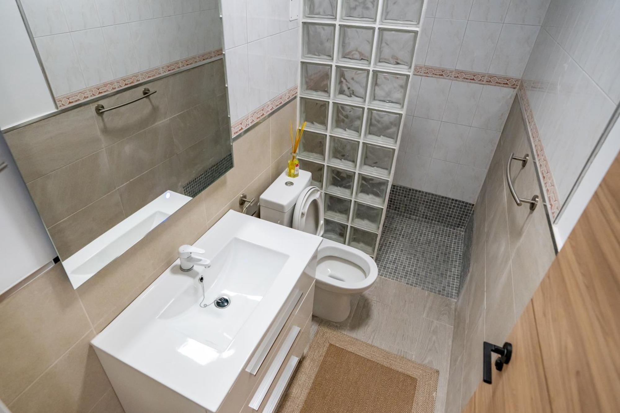 Casa Julio - Alcala Complete Coastal Retreat - Entire Apartment - 3 Min Walk From The Ocean - Shared Entrance With Host Kültér fotó